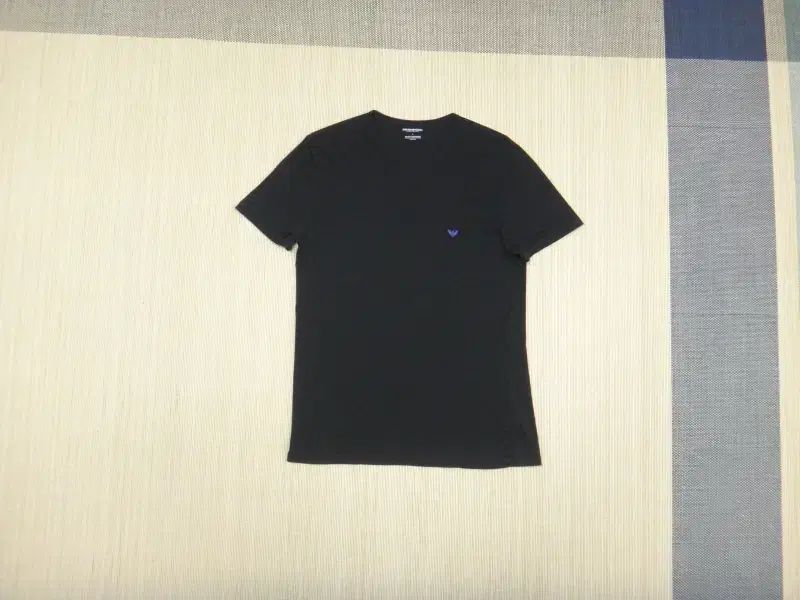 (L) エンポリオ アルマーニ スモール ロゴ 半袖 Tシャツ