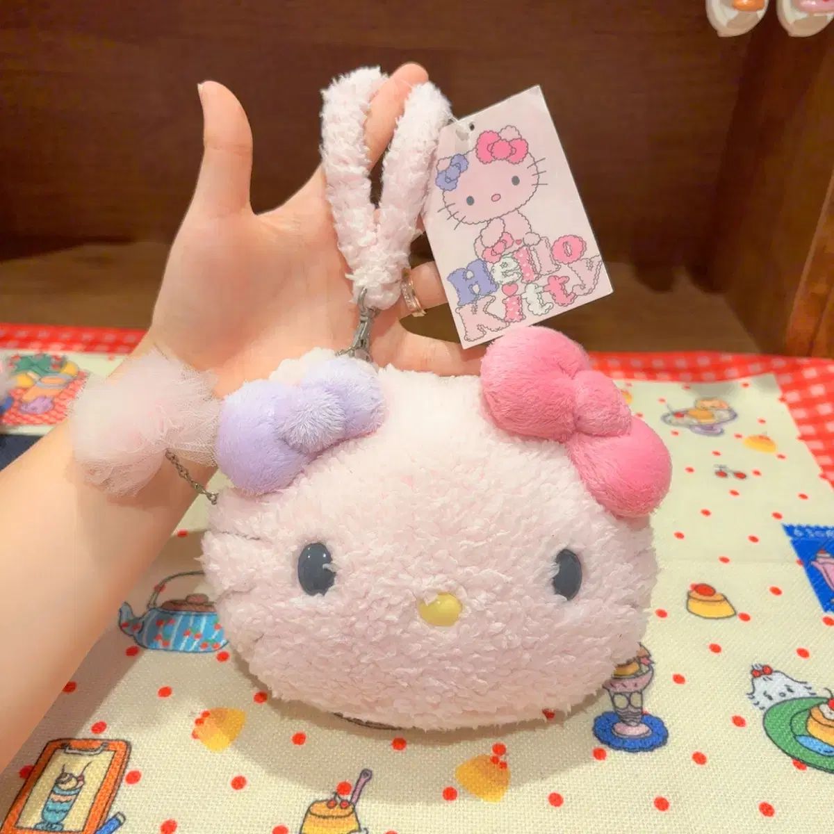 クラシック Sanrio HELLO KITTY ふわふわ ピンク ぬいぐるみ ポーチ 8,149円