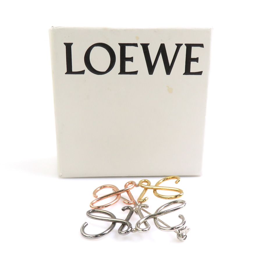 ロエベ LOEWE ブローチ アナグラム - メルカリ