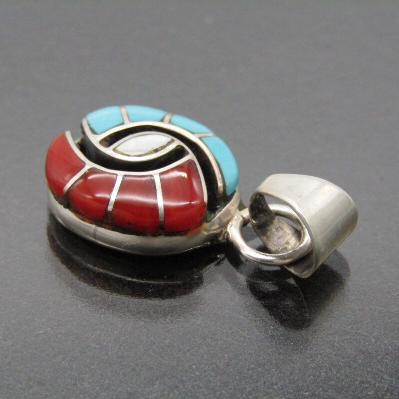 美品 Amy Wesley ズニ族 ペンダント ターコイズ コーラル インレイ