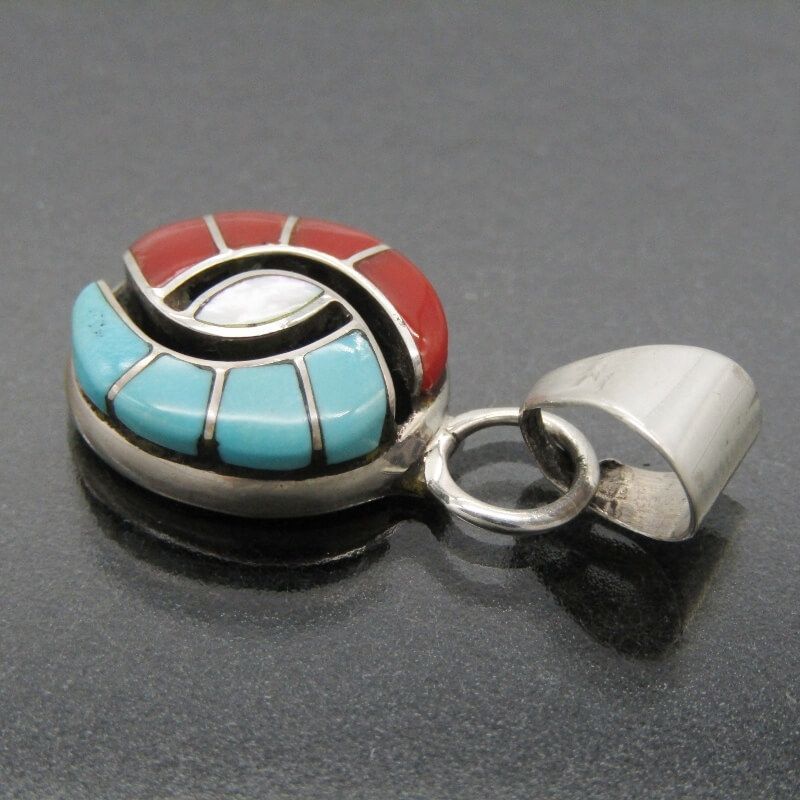 美品 Amy Wesley ズニ族 ペンダント ターコイズ コーラル インレイ