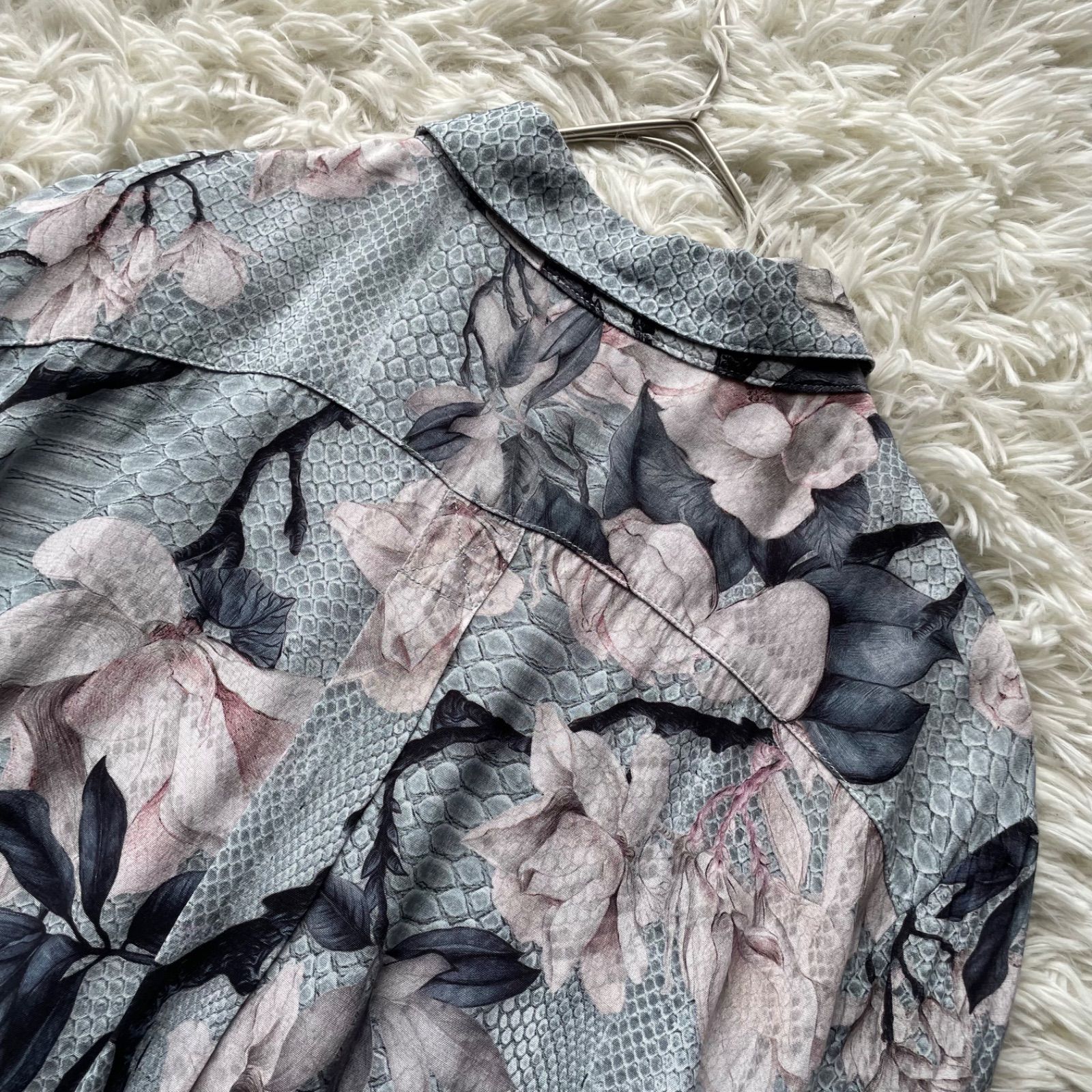 極美品】Just cavalli（ジャストカヴァリ） パイソン × ボタニカル