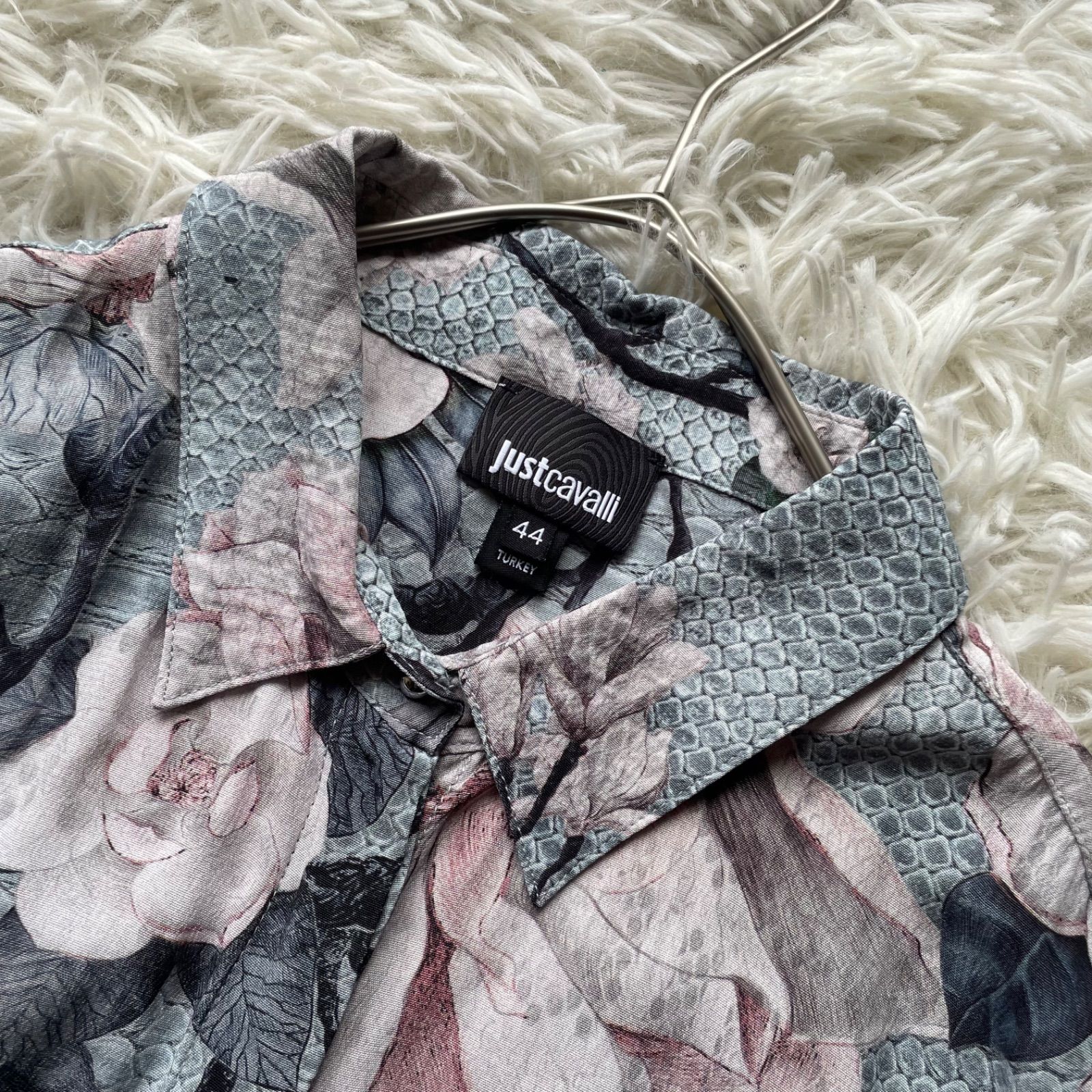 極美品】Just cavalli（ジャストカヴァリ） パイソン × ボタニカル