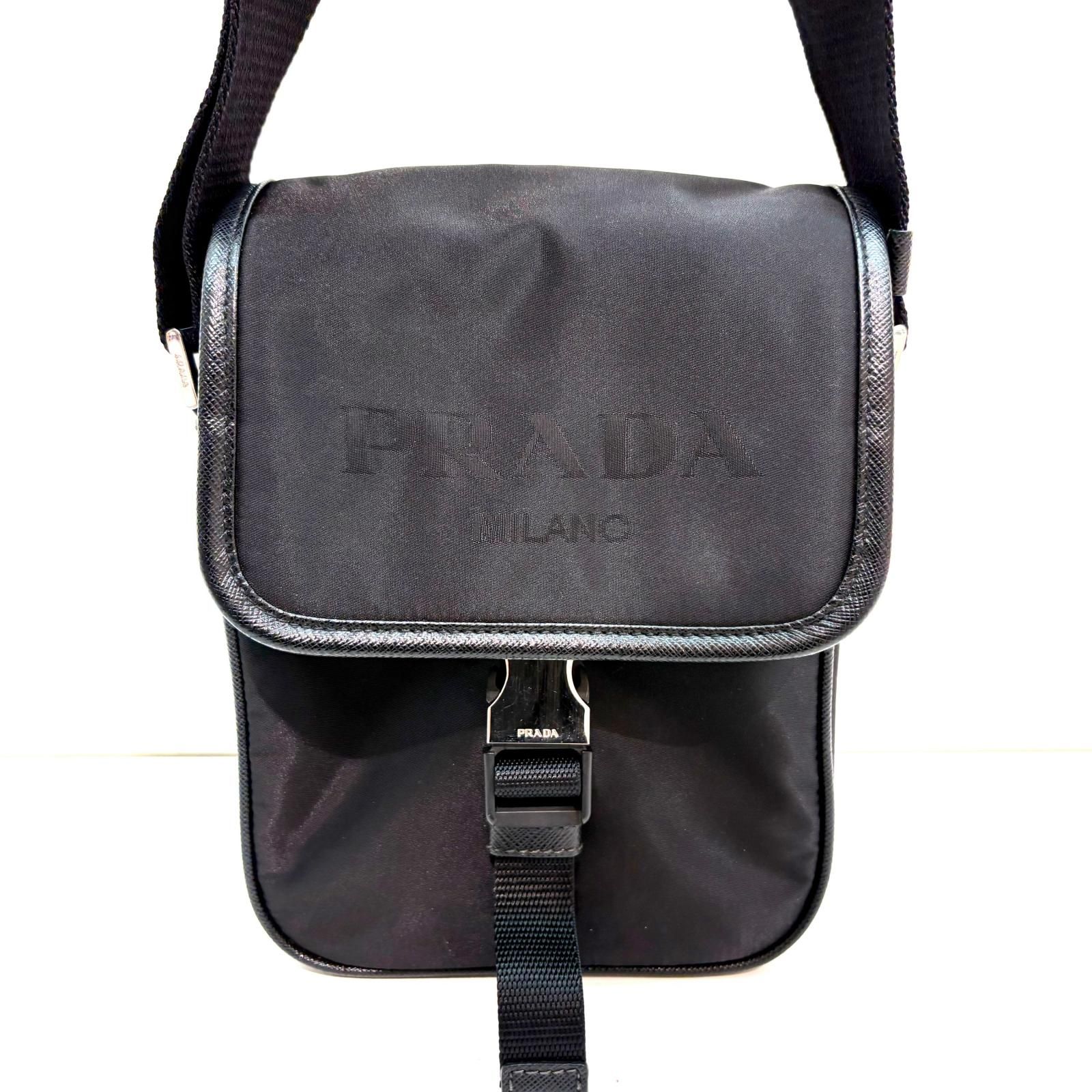 【超メルカリ市】 PRADA ブラック ナイロン ショルダーバッグ PRADA プラダ ショルダーバッグ ブラック ナイロン メンズ【中古