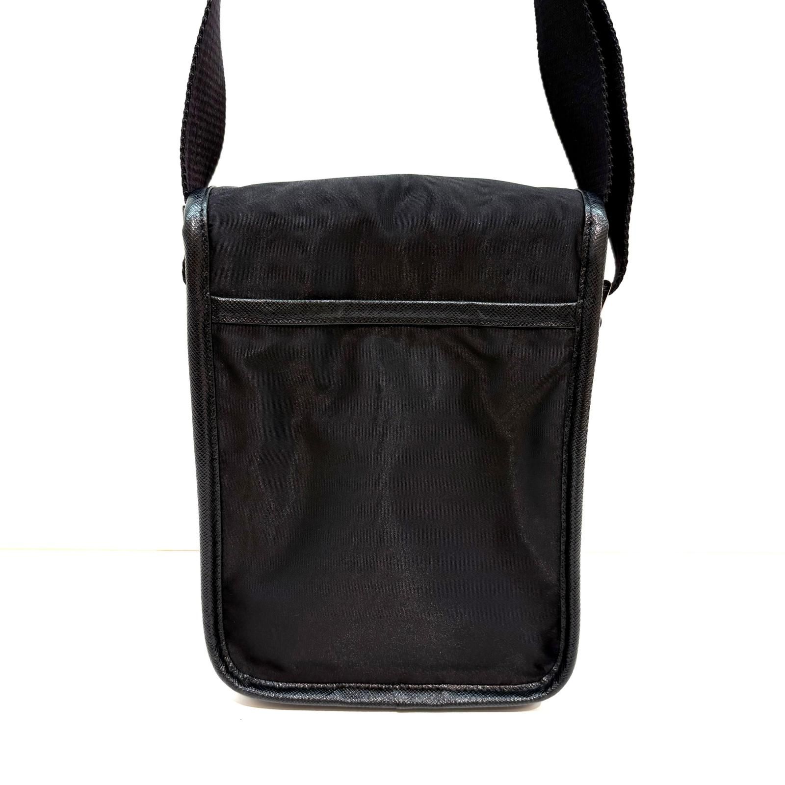 PRADA プラダ ショルダーバッグ ブラック ナイロン メンズ【中古