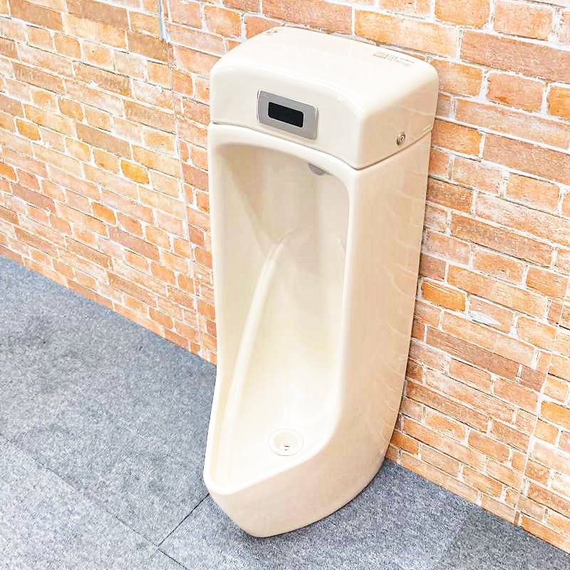【中古品】【訳あり】 INAX センサー付き 一体形ストール 小便器 「AWU-506R」男子トイレ 男性用小便器 (壁掛タイプ) 壁排水 #BU8(アイボリー) 4G
