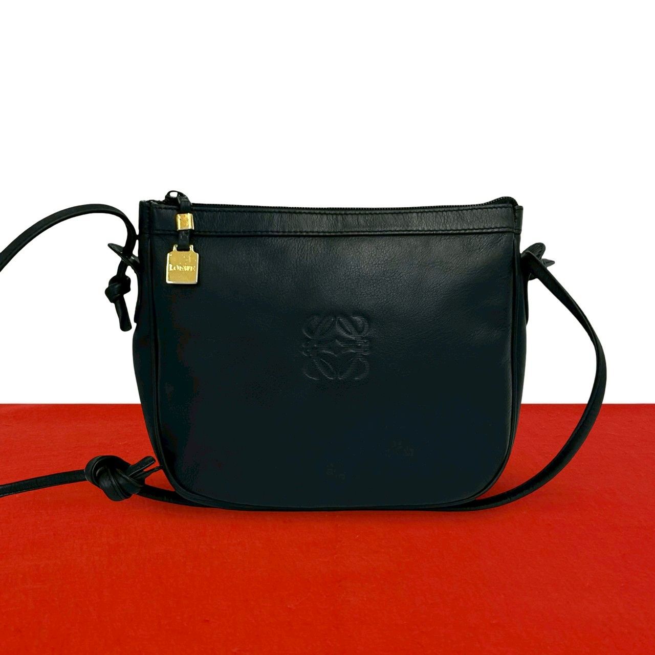 極 美品 LOEWE ロエベ ヴィンテージ アナグラム ロゴ 刻印 金具 レザー