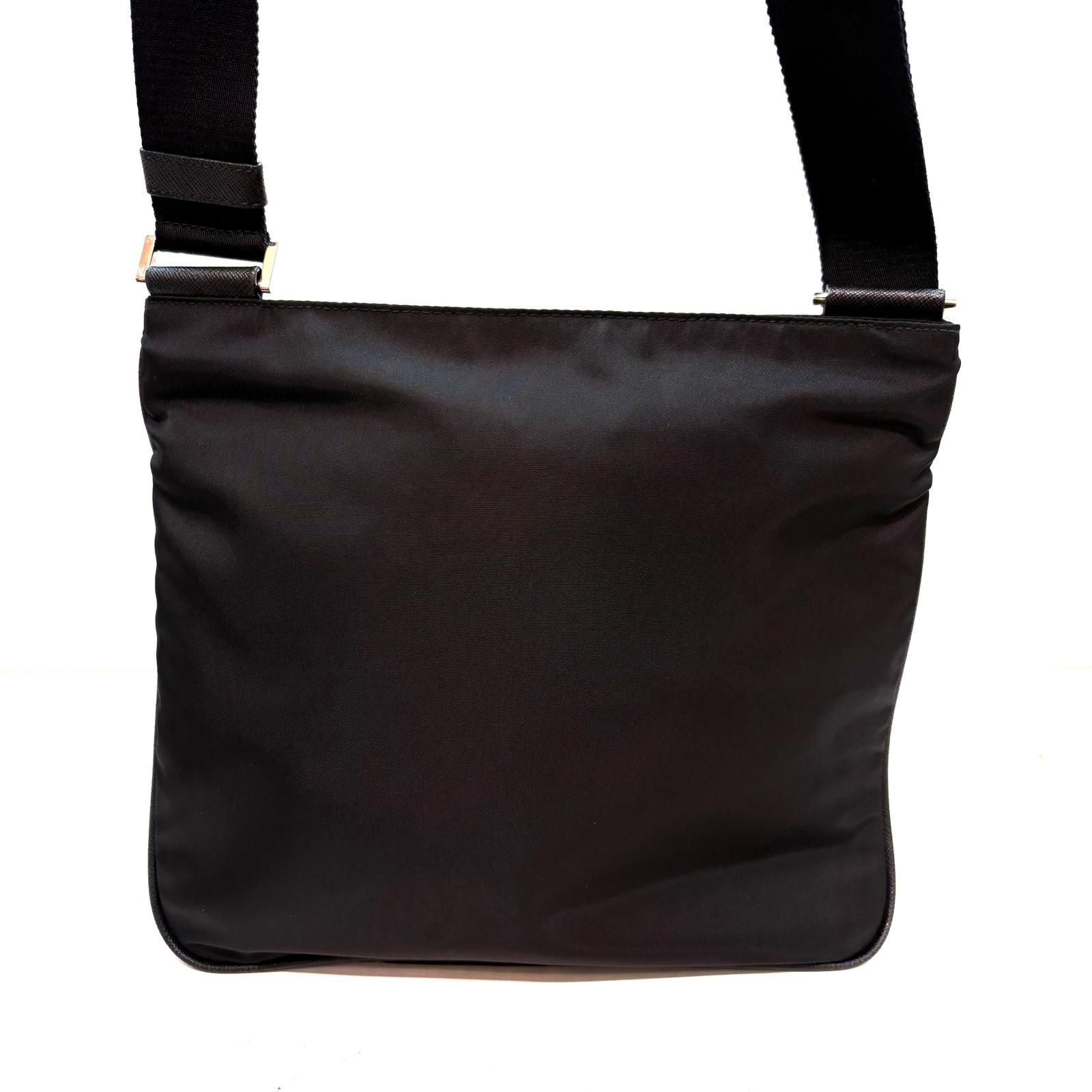 PRADA プラダ ナイロン ショルダーバッグ メンズ【中古】【473