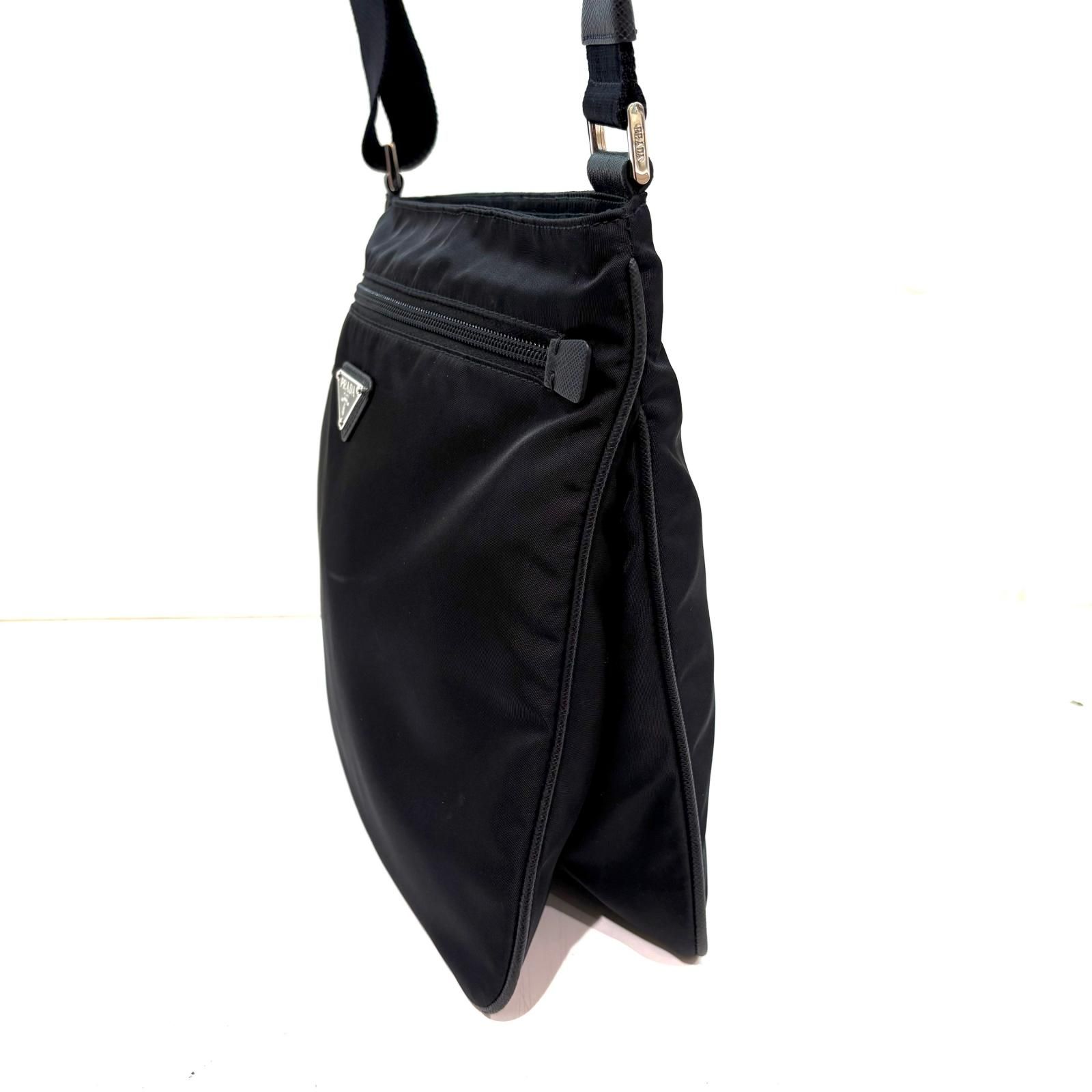 PRADA プラダ ナイロン ショルダーバッグ メンズ【中古】【473