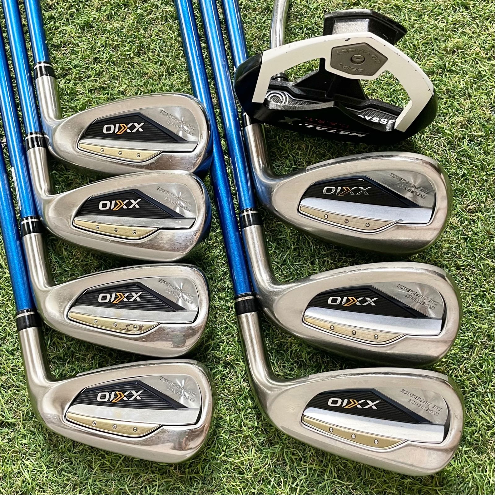 【バッグ新品】XXIO13 MP1300 オール13代目 ゼクシオ ゴルフクラブセット メンズ SR 11本 DUNLOP ダンロップ キャディバッグ新品 送料無料 【バッグ新品】XXIO13 MP1300 オール13代目 ゼクシオ ゴルフクラブセット メンズ SR 11本 DUNLOP ダンロップ キャディバッグ新品 送料無料