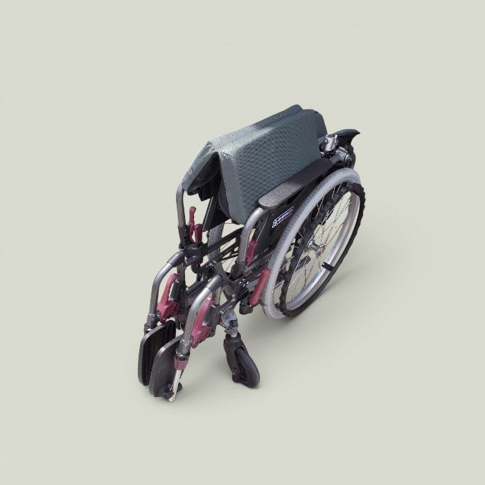 送料無料（一部地域を除く）カワムラ自走式車椅子KMD-B22 レッグ