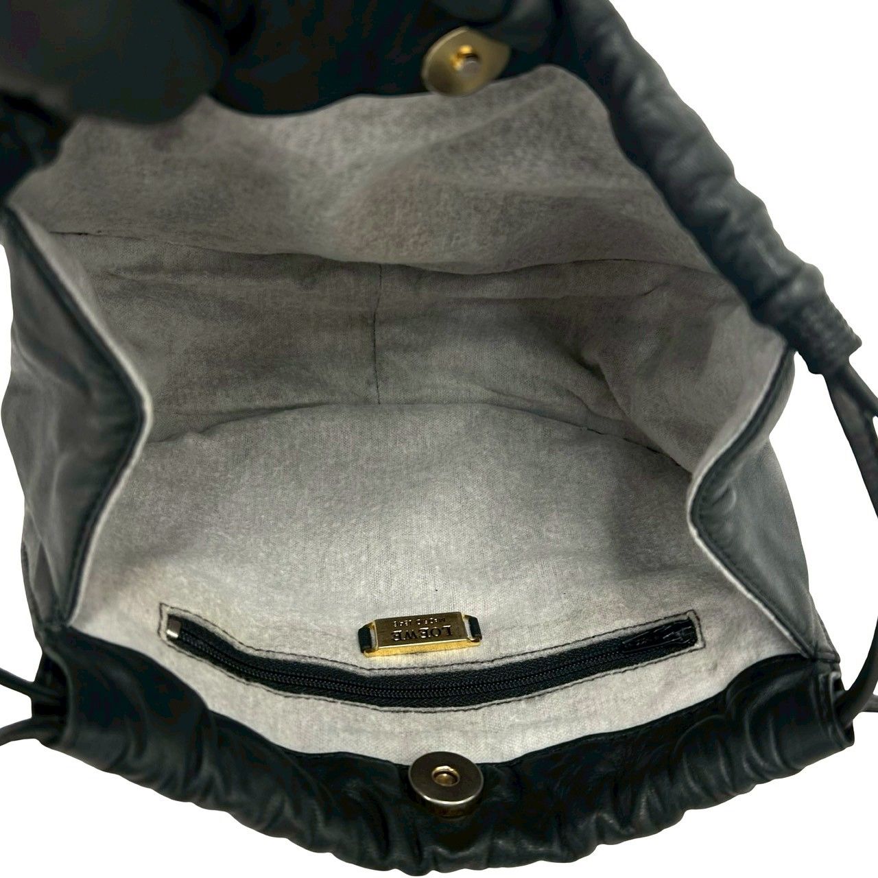 ✨希少✨ LOEWE ヴィンテージ アナグラム ナッパレザー 巾着 ショルダー 極 美品 LOEWE ロエベ ヴィンテージ アナグラム ロゴ ナッパ レザー 本