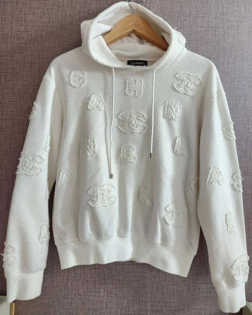 シャネル フードTシャツ