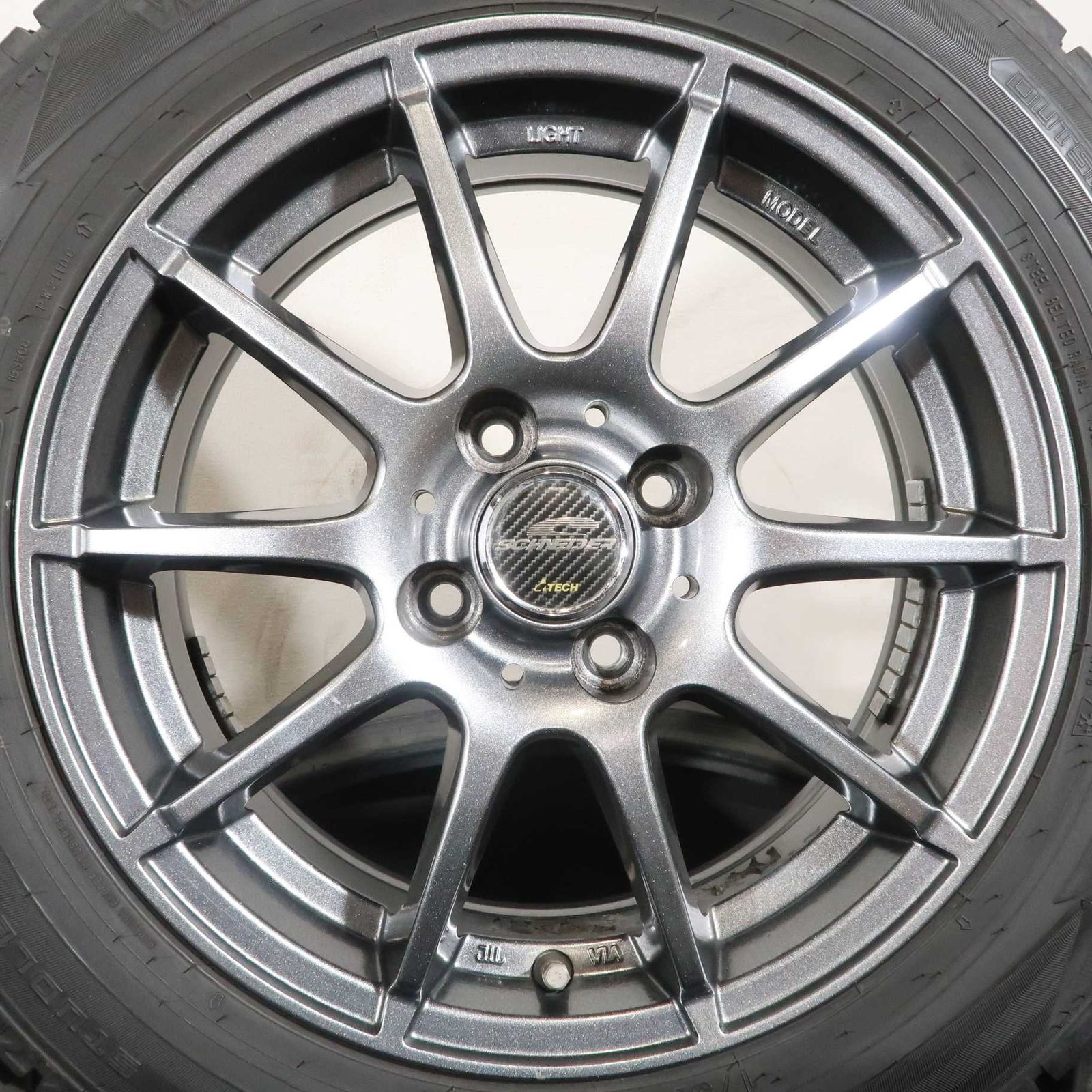 アクア ヴィッツ スイフト クロスビー イグニス 等 4本 社外 15インチ 5.5J +40 4H 100 スタッドレス DUNLOP WINTERMAXX WM02 175/65R15 アクア ヴィッツ スイフト クロスビー イグニス 等 4本 社外 15インチ 5.5J +40 4H 100 スタッドレス DUNLOP WINTERMAXX WM02 175/65R15