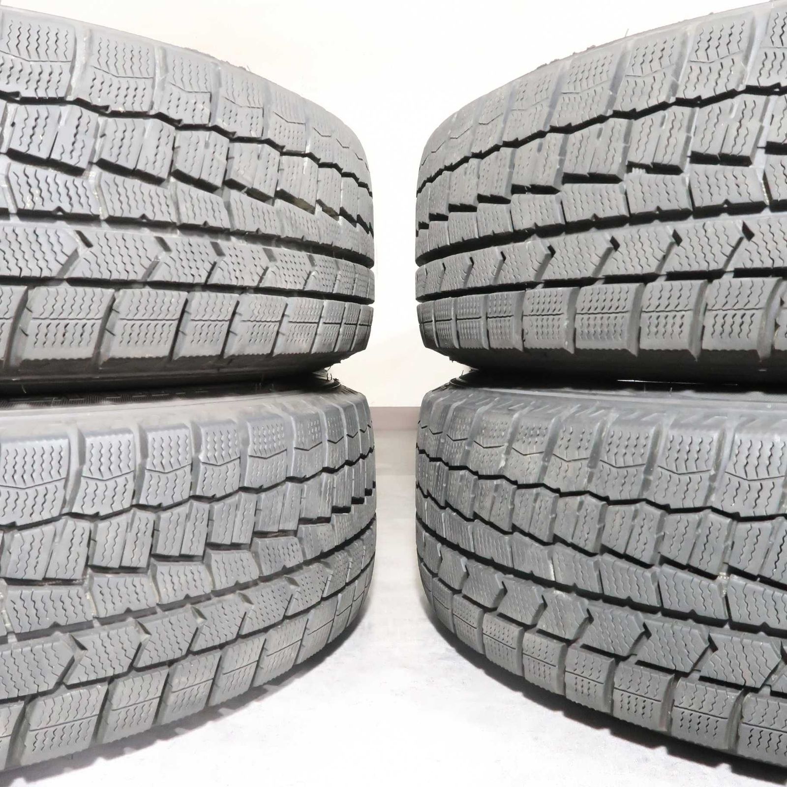 アクア ヴィッツ スイフト クロスビー イグニス 等 4本 社外 15インチ 5.5J +40 4H 100 スタッドレス DUNLOP WINTERMAXX WM02 175/65R15 アクア ヴィッツ スイフト クロスビー イグニス 等 4本 社外 15インチ 5.5J +40 4H 100 スタッドレス DUNLOP WINTERMAXX WM02 175/65R15