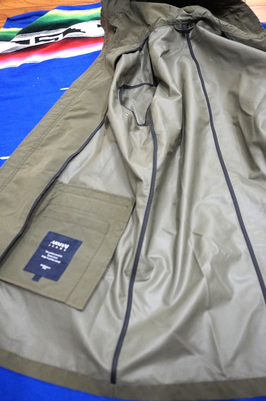 ◆ARMANI JEANS マウンテンパーカー オリーブ 防水使用 美品