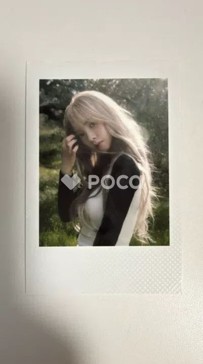 aespa カリナ MY WORLD Zine Ver. Polaroid Card Set - メルカリ