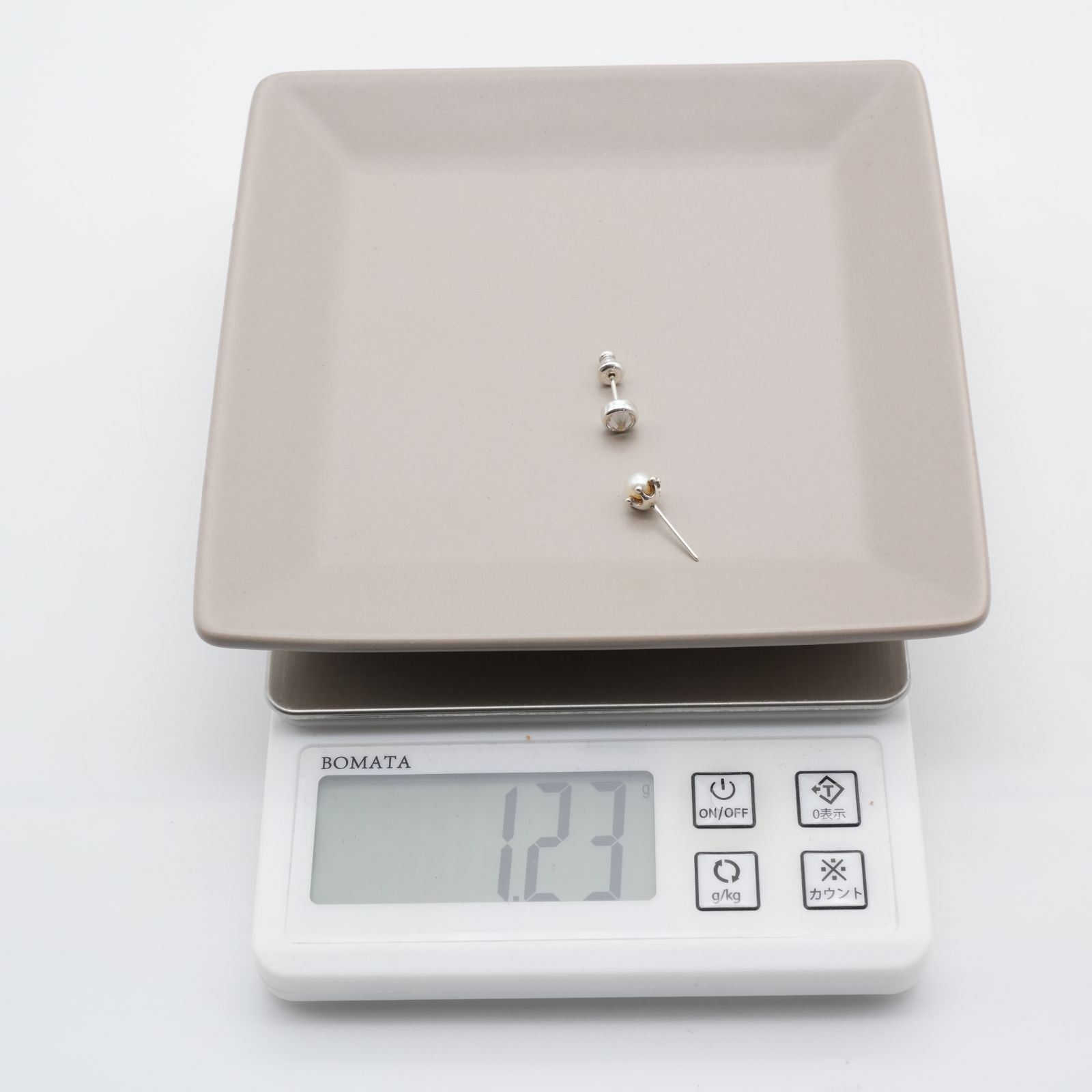 e.m. 廃盤品 2つセット ジルコニア パール ピアス 片耳/25-1477S