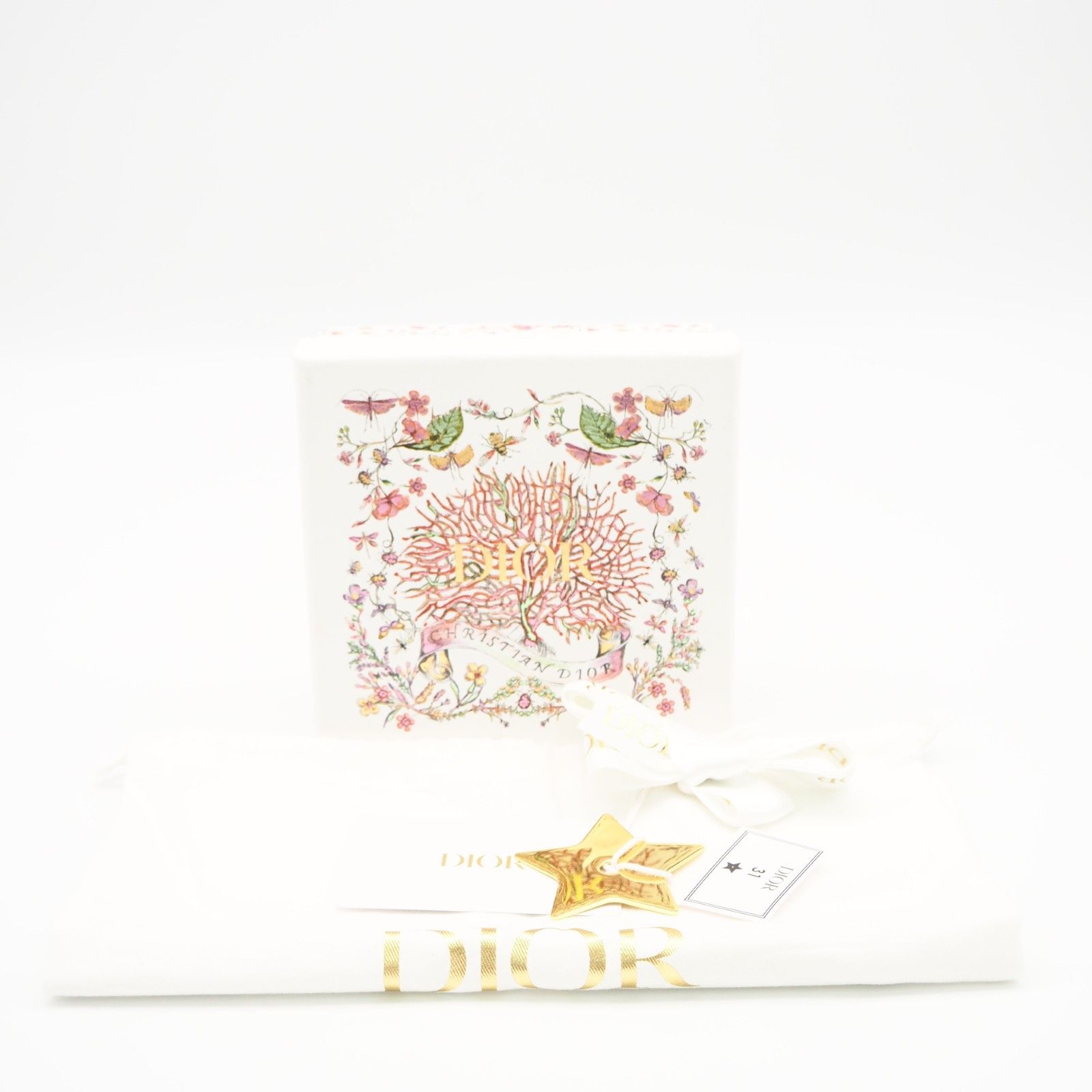 Dioramour dior caro チェーン Dioramour ハートのポーチ 3日以内返品可 極美品 Christian Dior クリスチャンディオール ハート カナージュ カーフスキン Dioramour Dior Caro チェーン ハート ポーチ S5097UNID 2wayショルダーバッグ ピンク カーフレザー レディース - メルカリ