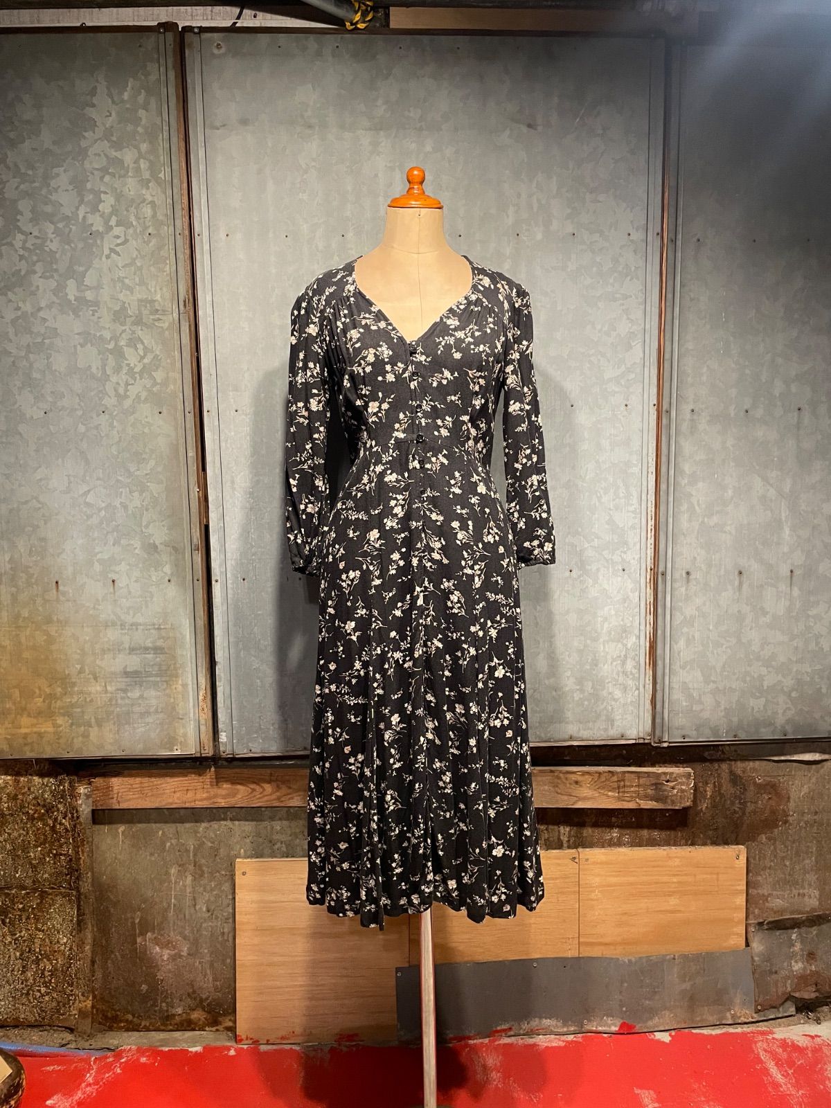 Denim & Supply Ralph Lauren 花柄ロングワンピース(黒×花柄・S/P・インド製) 1