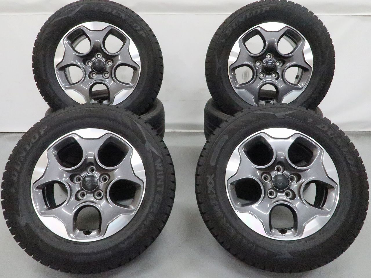 4本 Jeep レネゲード 純正 16インチ 6.5J +40 5H PCD 110 スタッドレス ダンロップ ウインターマックス WM03 2024年 215/65R16 735577528