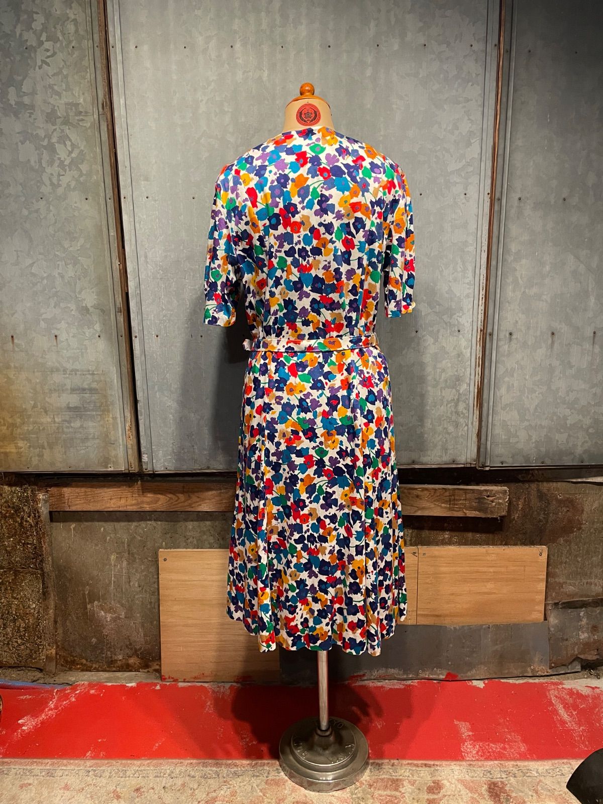 LP multicolour floral dress with matching belt (white × multi, UK16, made in England) 7