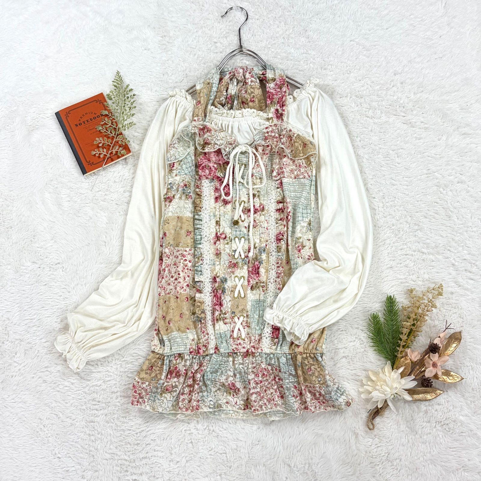 新品 未使用 LIZ LISA リズリサ 長袖 チュニック 花柄 レース パッチ