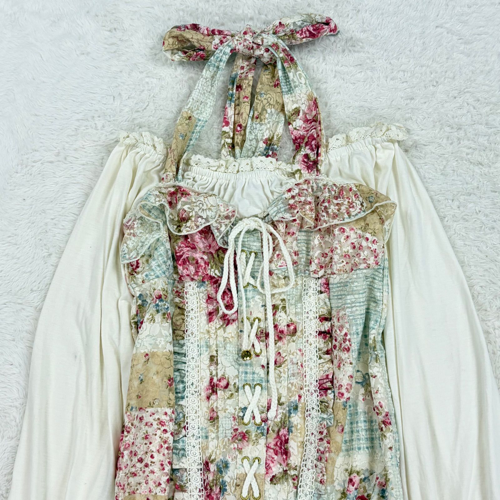 新品 未使用 LIZ LISA リズリサ 長袖 チュニック 花柄 レース パッチ
