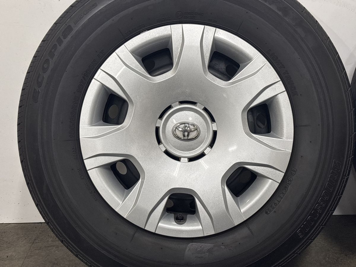 交換用に】トヨタ 200 ハイエース 純正 15in 6J +35 PCD139.7