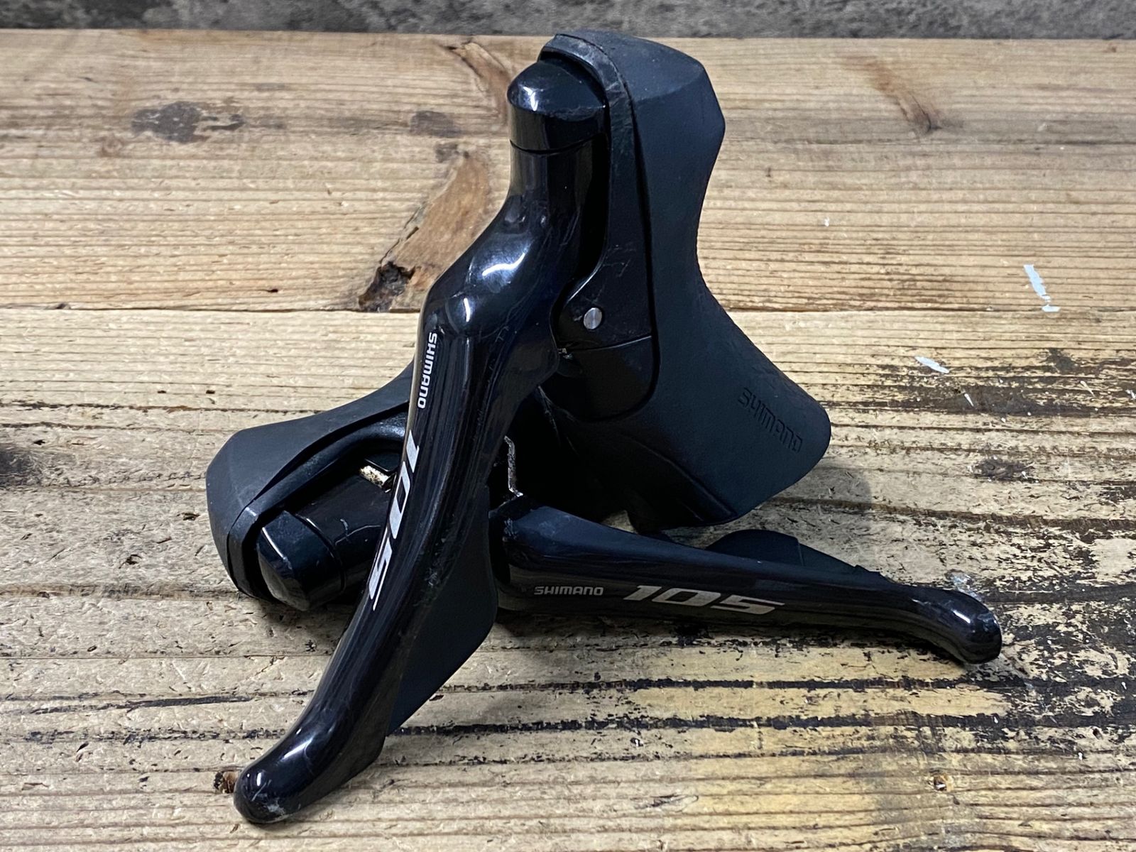 KG002 シマノ SHIMANO 105 ST-R7000 STIレバー 2x11S 8,208円
