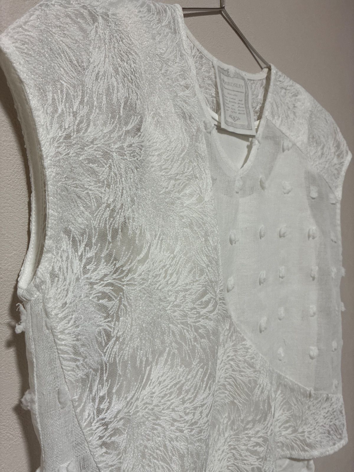 ☆291☆BEARDSLEY ビアズリー 美品 刺繍コンビプルオーバー