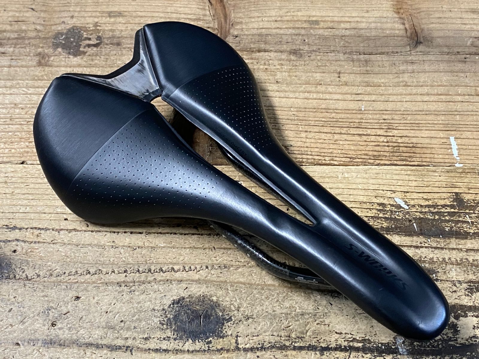 KE851 スペシャライズド SPECIALIZED S-WORKS ROMIN EVO サドル 黒 143mm カーボンレール 9,075円
