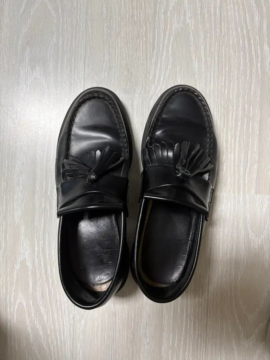 DR. MARTENS ドクターマーチン エイドリアン 250