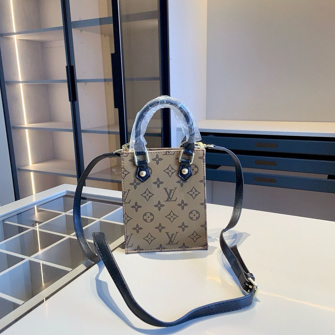 [本日特価] 全新シリーズセット X573 - LV クロワッサンバッグ + LV ミニ楽譜バッグ + LV 財布 本日限定特別割引！[本日特価|新品未使用品]