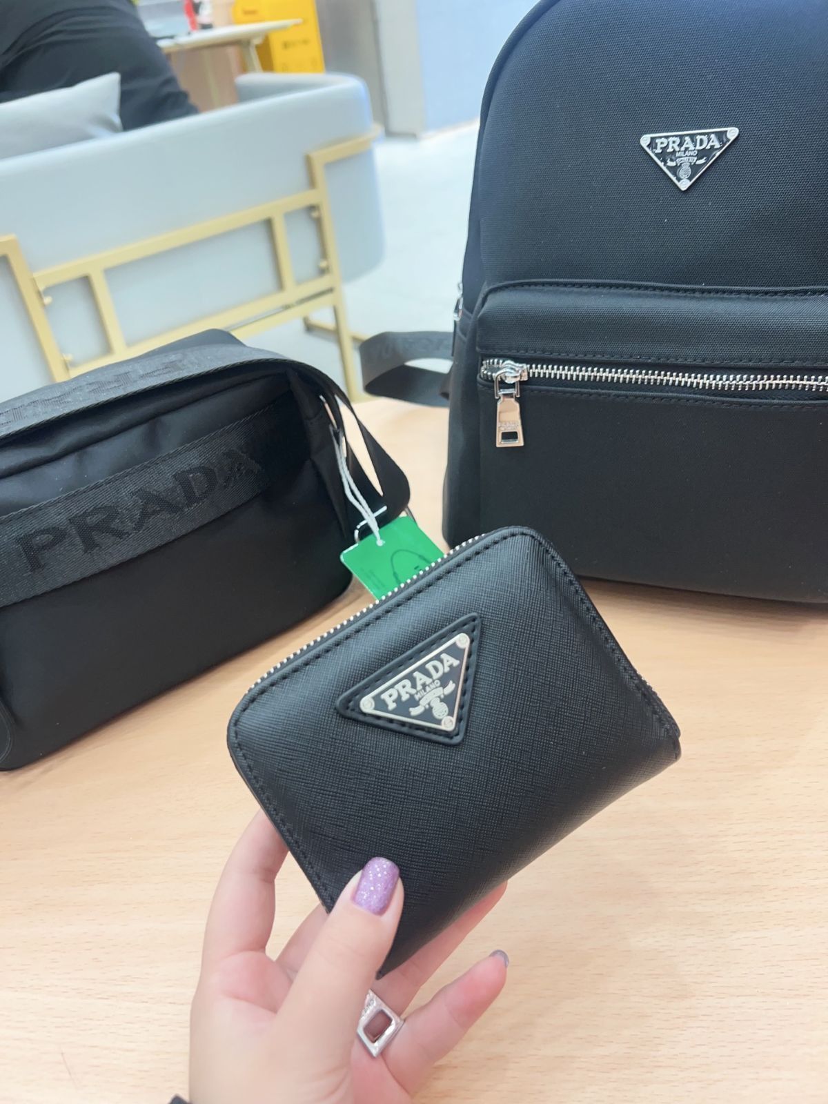 [本日特価] TOP New 2025 高品質3点セット - Prada バックパック + Prada カメラバッグ + 財布 本日限定特別割引！[本日特価|新品未使用品]