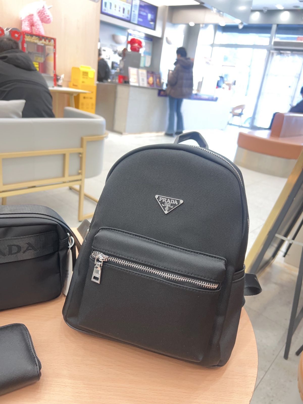 [本日特価] TOP New 2025 高品質3点セット - Prada バックパック + Prada カメラバッグ + 財布 本日限定特別割引！[本日特価|新品未使用品]