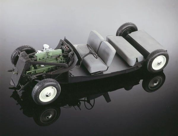 新品 エレール 1/8 シトロエン 15 SIX トラクシオン・アバン