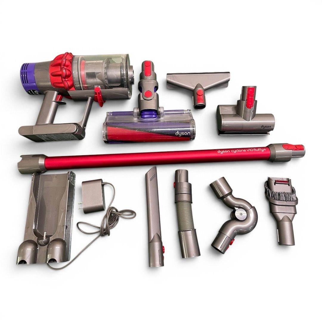 Dyson　ダイソン掃除機V10本体　付属品有り　神戸市 □dyson ダイソン Cyclone V10 サイクロンV10 SV12 コードレス
