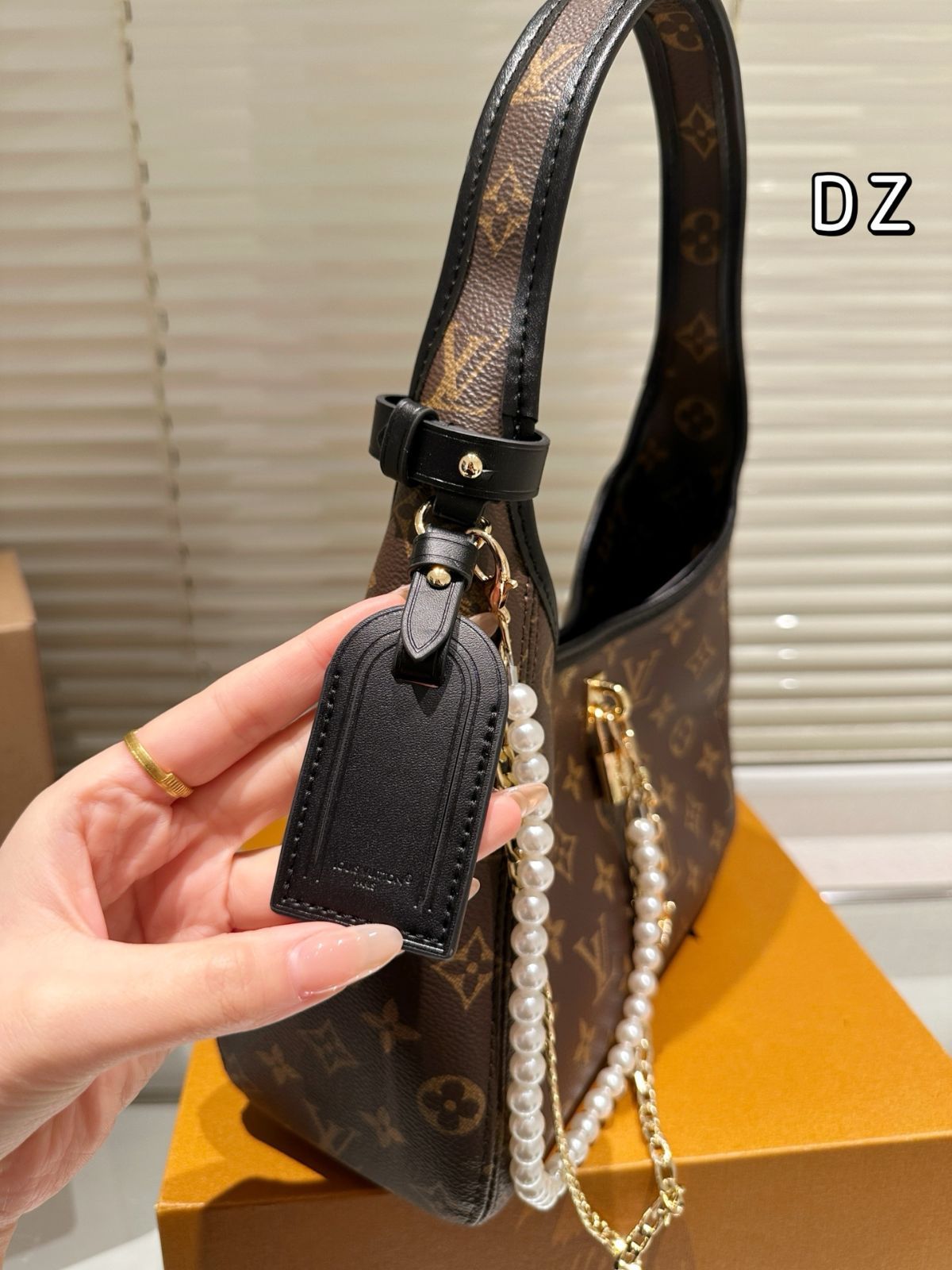 【今日特価】LV The Drop 24 ルイヴィトン ザ ドロップ 24cm ハンドバッグ-WTO輸入