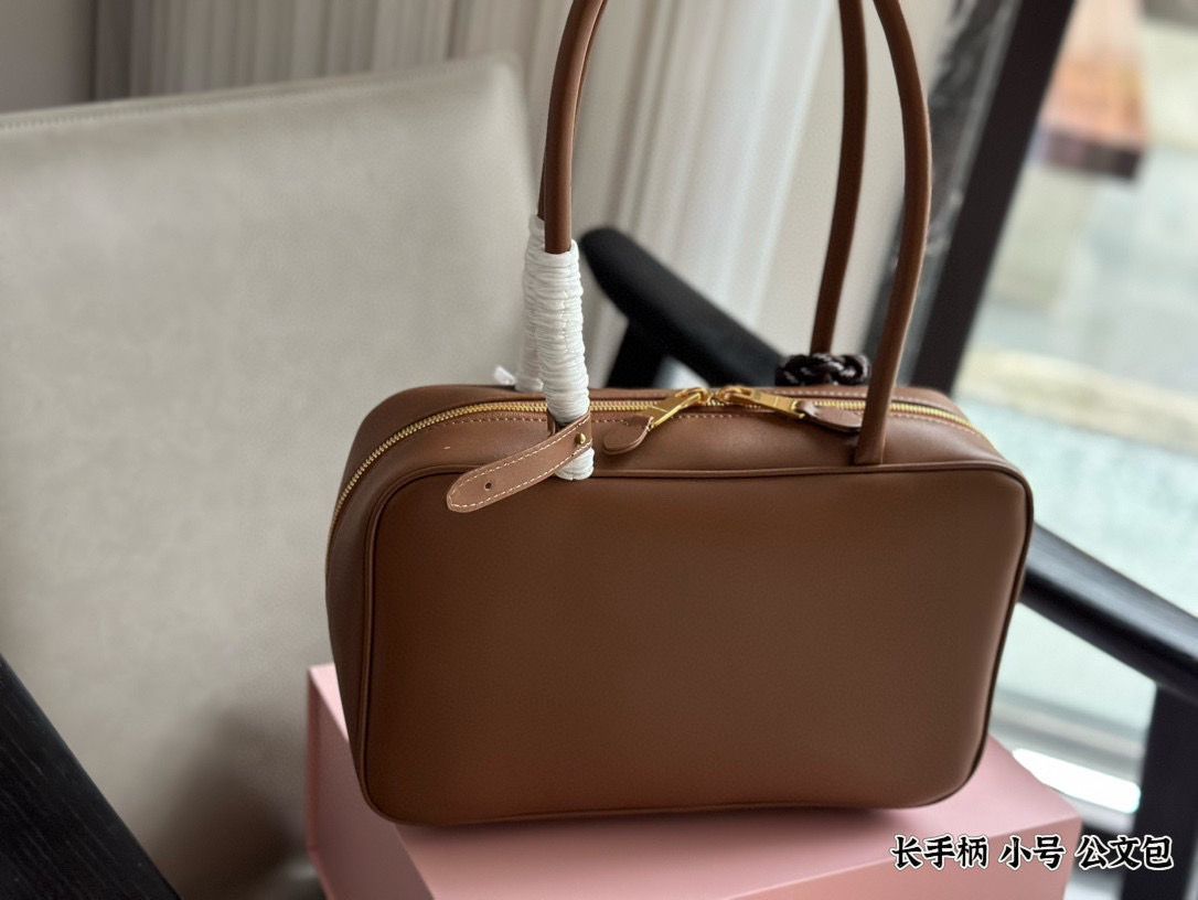 【今日特価】Miu Miu Small Bowling Briefcase / ミュウミュウ スモール ボウリング ブリーフケース-WTO輸入1