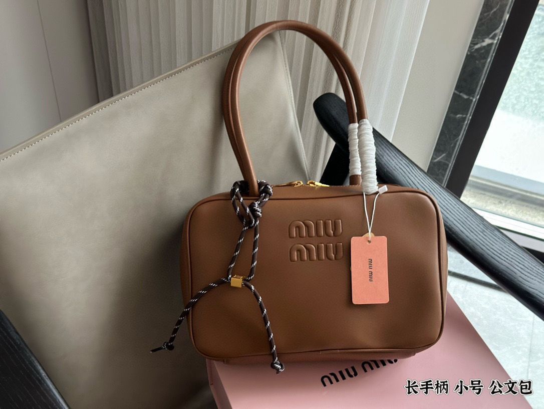 【今日特価】Miu Miu Small Bowling Briefcase / ミュウミュウ スモール ボウリング ブリーフケース-WTO輸入1