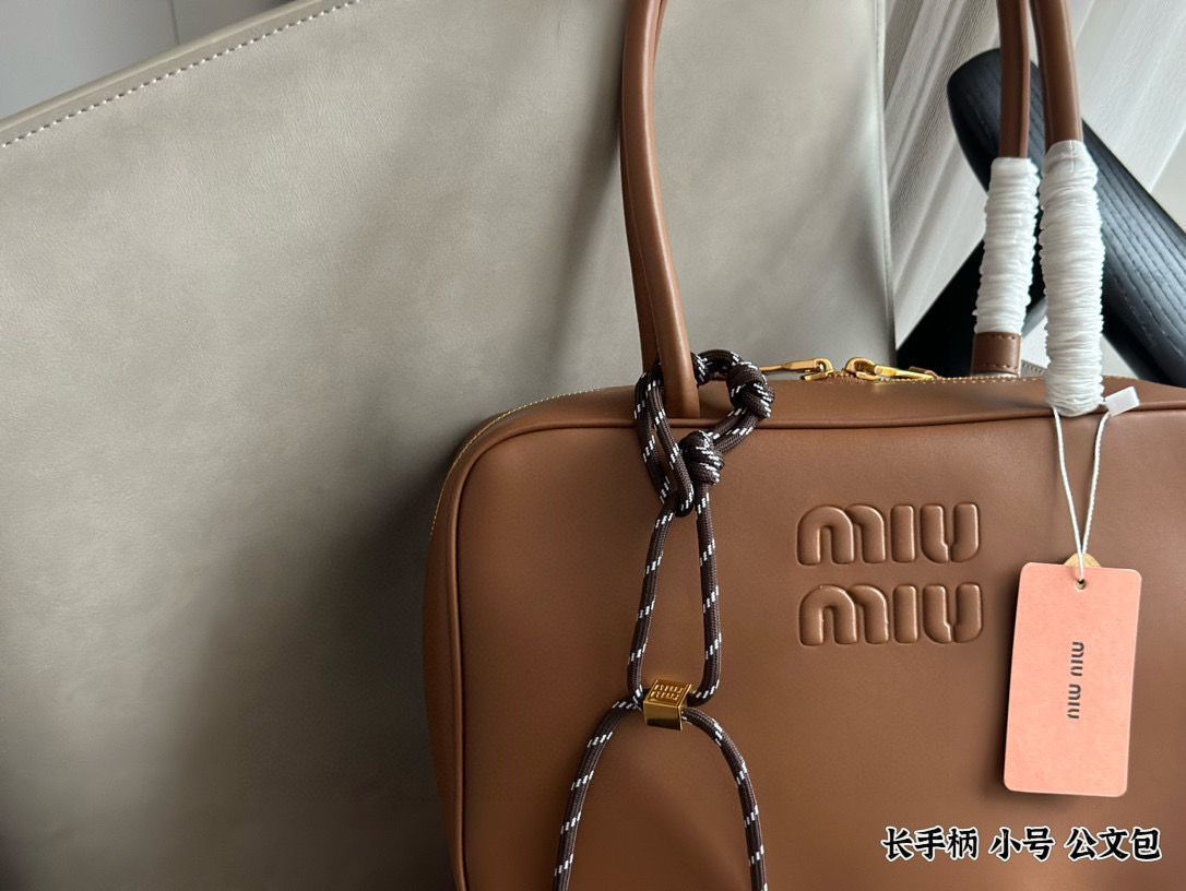 【今日特価】Miu Miu Small Bowling Briefcase / ミュウミュウ スモール ボウリング ブリーフケース-WTO輸入1