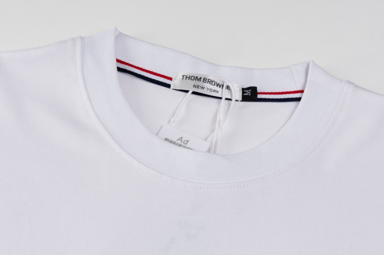 【今日特価】THOM BROWNE TB 25ss プレミアム刺繍 T シャツ