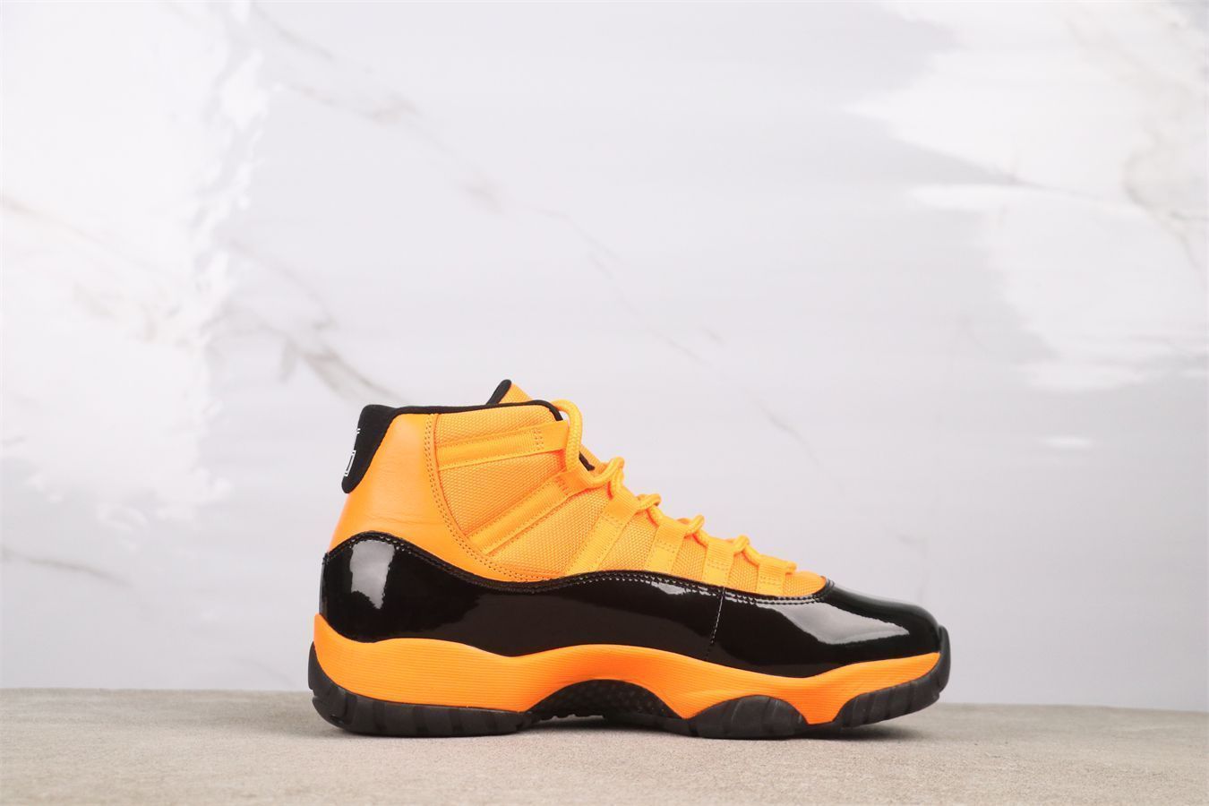 ジョーダン / エアジョーダン AJ11 ジョーダン11代ハイカットシリーズ エアジョーダン 11 品番：CT8012-800 -MM輸入