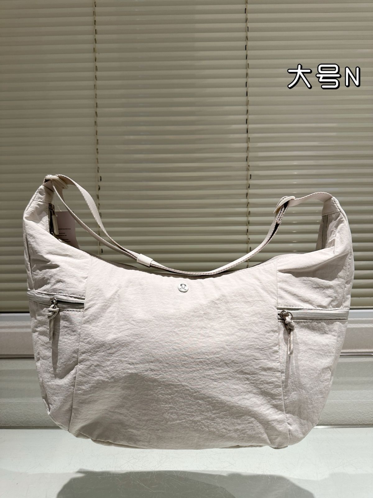 【今日特価】Lululemon Slouchy ミサンガールバッグ（Lululemon Slouchy 牛角包）-MM輸入