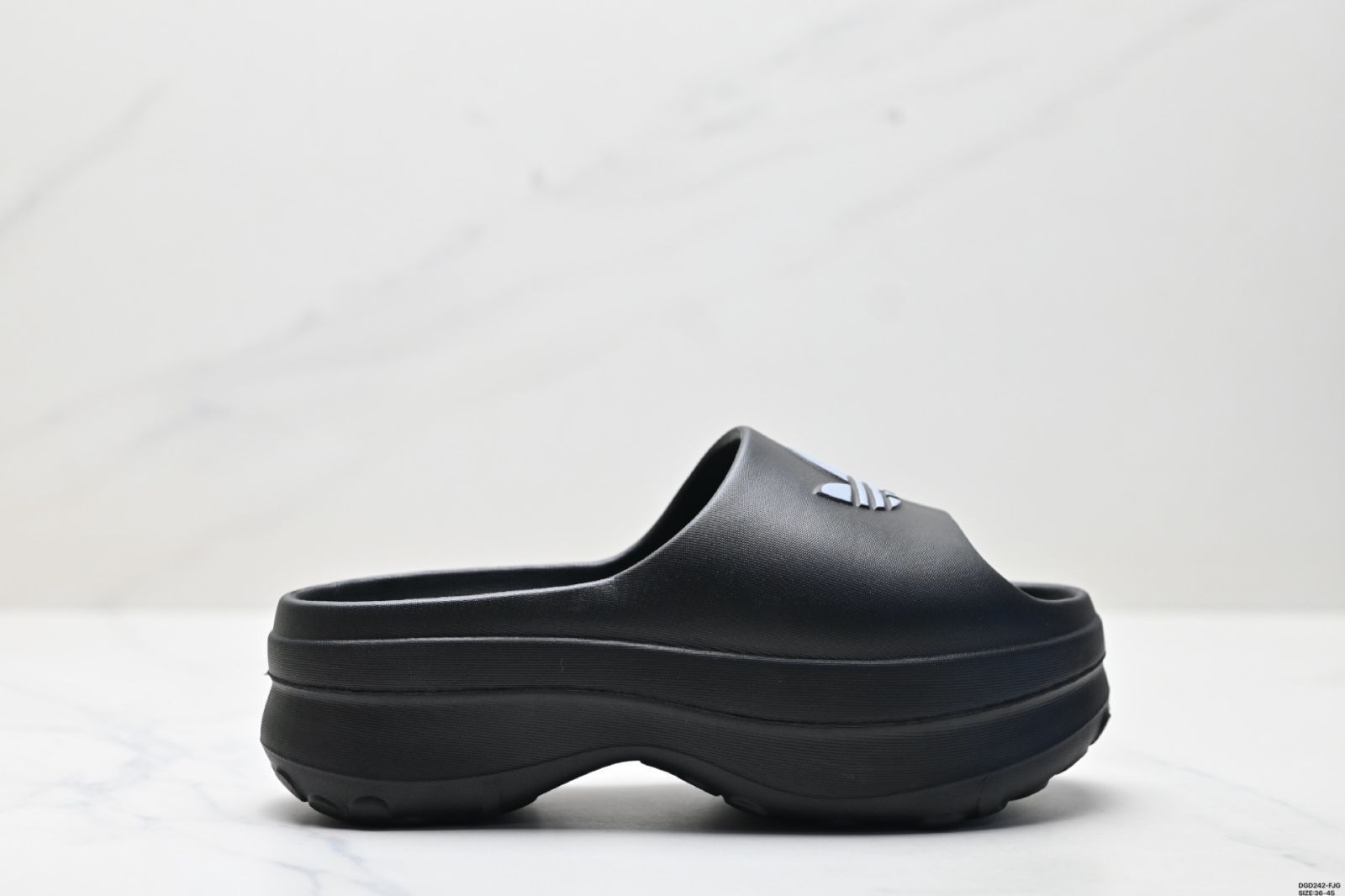 【今日特価】Adidas Originals AdiFOM Stan 送料無料 在庫限定セール価格！