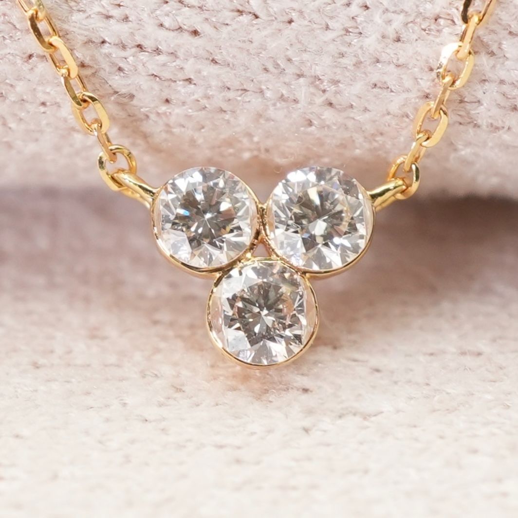 美品 アガット K18 3P ダイヤ 0.15ct ネックレス/24-4478S