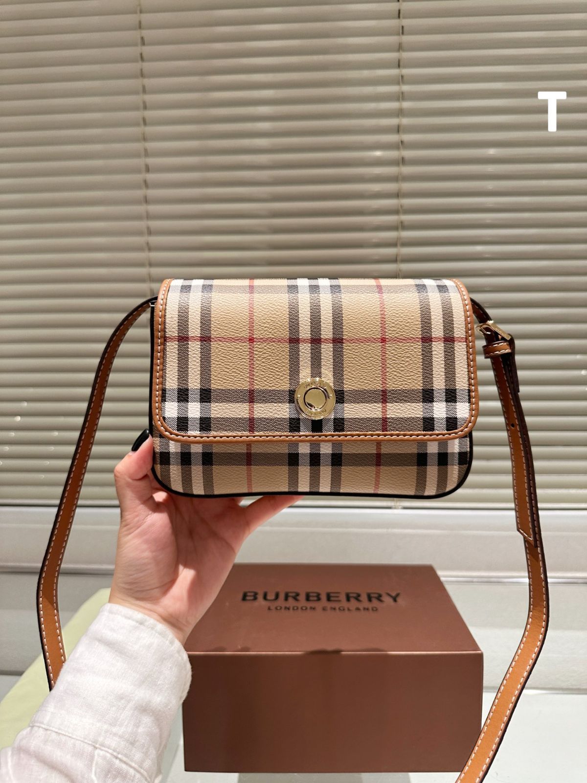 【今日特価】Burberry Vintage Camera Bag バーバリー ヴィンテージ カメラバッグ-WTO輸入2 【今日特価】Burberry Vintage Camera Bag バーバリー ヴィンテージ カメラバッグ-WTO輸入2
