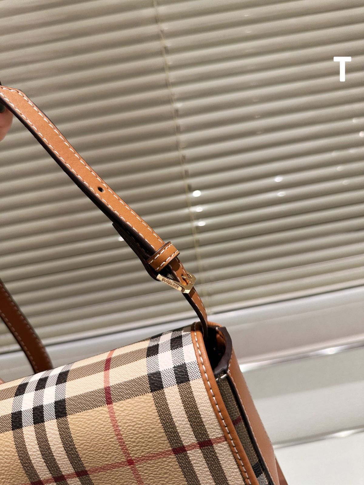 【今日特価】Burberry Vintage Camera Bag バーバリー ヴィンテージ カメラバッグ-WTO輸入2 【今日特価】Burberry Vintage Camera Bag バーバリー ヴィンテージ カメラバッグ-WTO輸入2