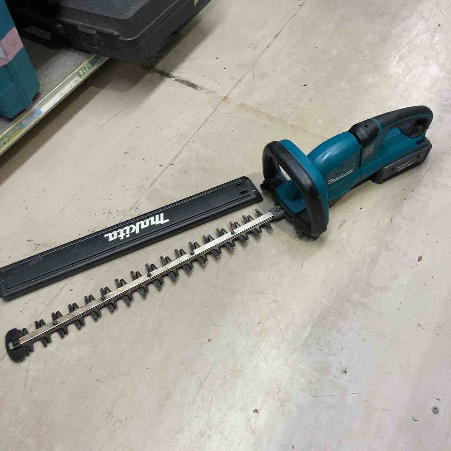 マキタ(makita) コードレスヘッジトリマー MUH550DZ【町田店】